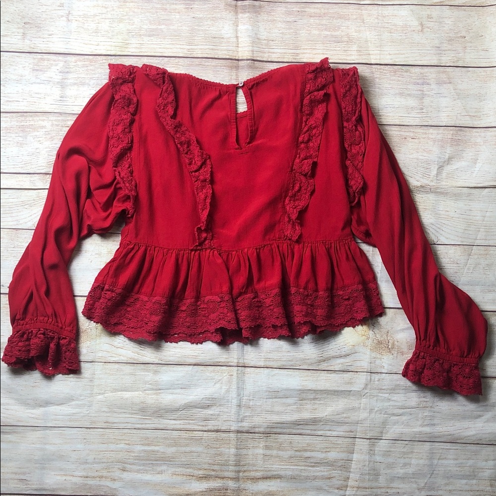 Free People Take It‎ Easy peplum blouse in red with lace trim 💙 - Picture 6 of 9